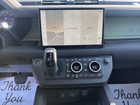 Used 2023 Land Rover Defender 110 75th Limited Edition image 18