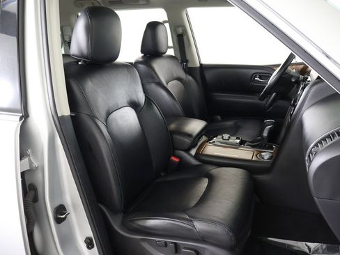 Used 2023 Nissan Armada SL image 34