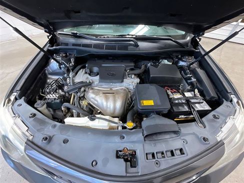 Used 2014 Toyota Camry SE FWD image 26