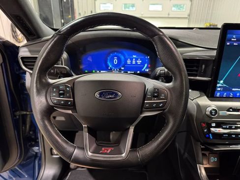 Used 2020 Ford Explorer ST w/ ST High-Performance Pack AWD/4WD image 13