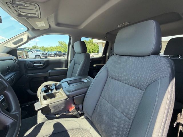 Used 2019 Chevrolet Silverado 1500 Custom w/ Custom Value Package AWD/4WD image 12