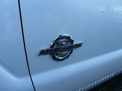 Used 2015 Ford F350 Lariat w/ Lariat Ultimate Package image 12