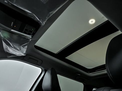 New 2025 Mitsubishi Outlander AWD image 15