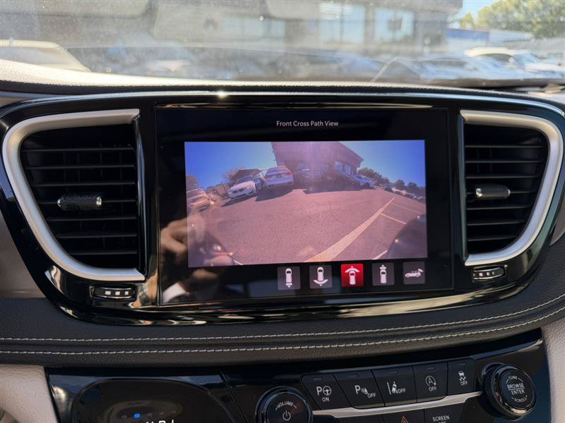 Used 2021 Chrysler Pacifica Touring-L w/ Premium & Safety Sphere Group FWD image 52