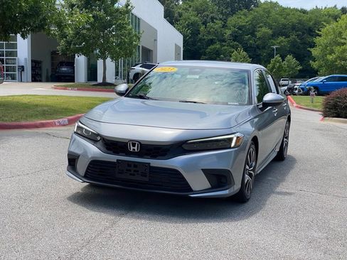 Used 2023 Honda Civic EX-L image 3