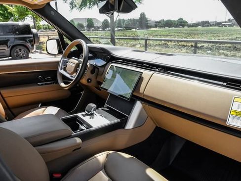 New 2026 Land Rover Range Rover SE AWD/4WD image 18