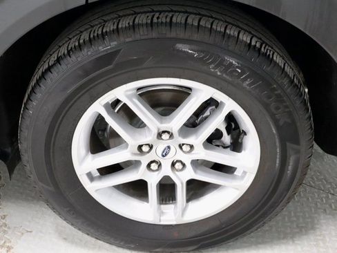 Certified 2025 Ford Explorer Active image 19