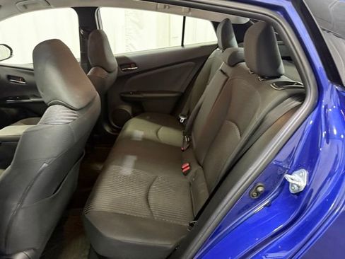 Certified 2017 Toyota Prius Three FWD image 11