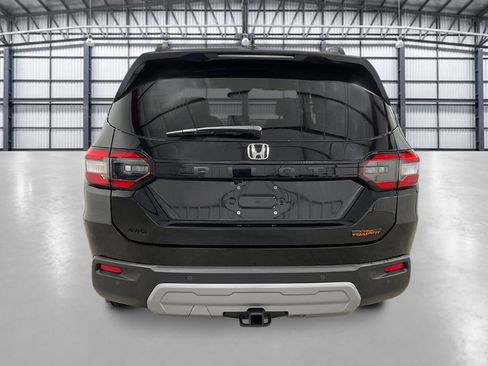 New 2025 Honda Pilot TrailSport image 4
