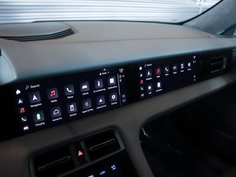 Certified 2024 Porsche Taycan 4S image 23