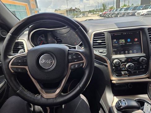 Used 2014 Jeep Grand Cherokee Overland w/ Advanced Technology Group AWD/4WD image 10