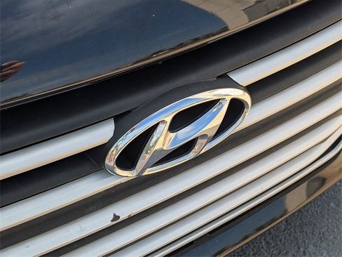 Used 2017 Hyundai Elantra Value Edition image 5