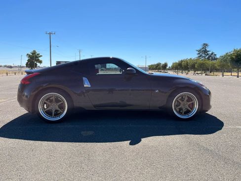 Used 2014 Nissan 370Z Coupe w/ Sport Package RWD image 4