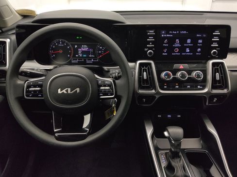 Used 2022 Kia Sorento LX FWD image 22