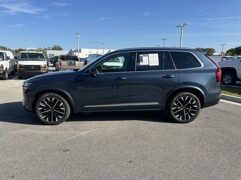 Used 2025 Volvo XC90 B6 Plus image 7