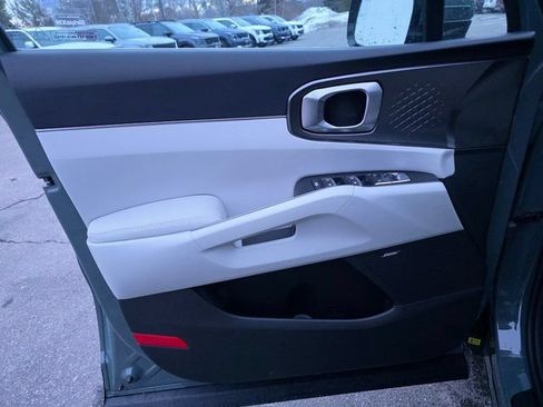 New 2026 Kia Sorento EX AWD/4WD image 28
