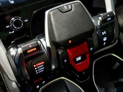 Used 2022 Lamborghini Urus AWD/4WD image 27