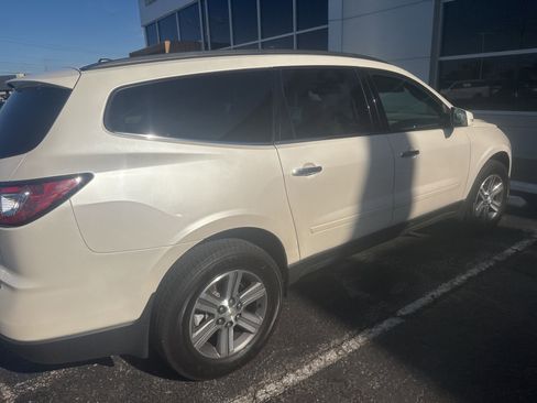 Used 2015 Chevrolet Traverse LT image 5