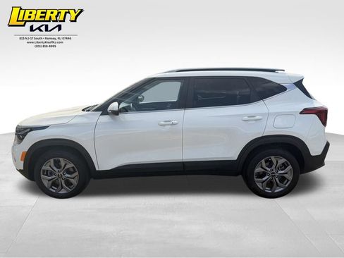 Used 2024 Kia Seltos S AWD/4WD image 4