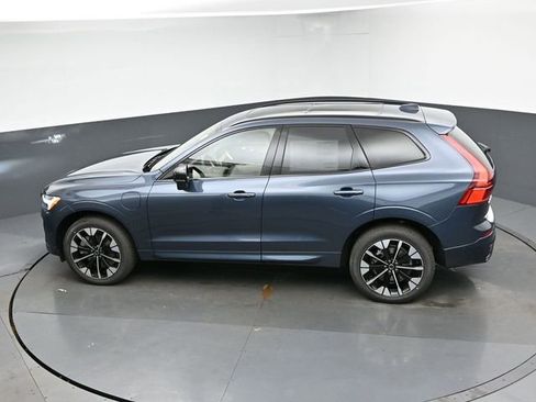 New 2026 Volvo XC60 T8 Plus w/ Protection Package Premier image 46