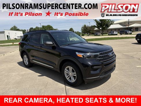 Used 2024 Ford Explorer XLT AWD/4WD image 1