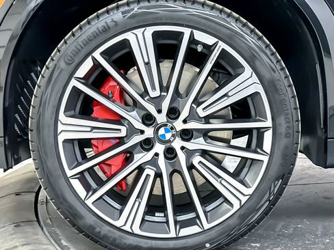 Used 2025 BMW X2 xDrive28i w/ M Sport Package image 25