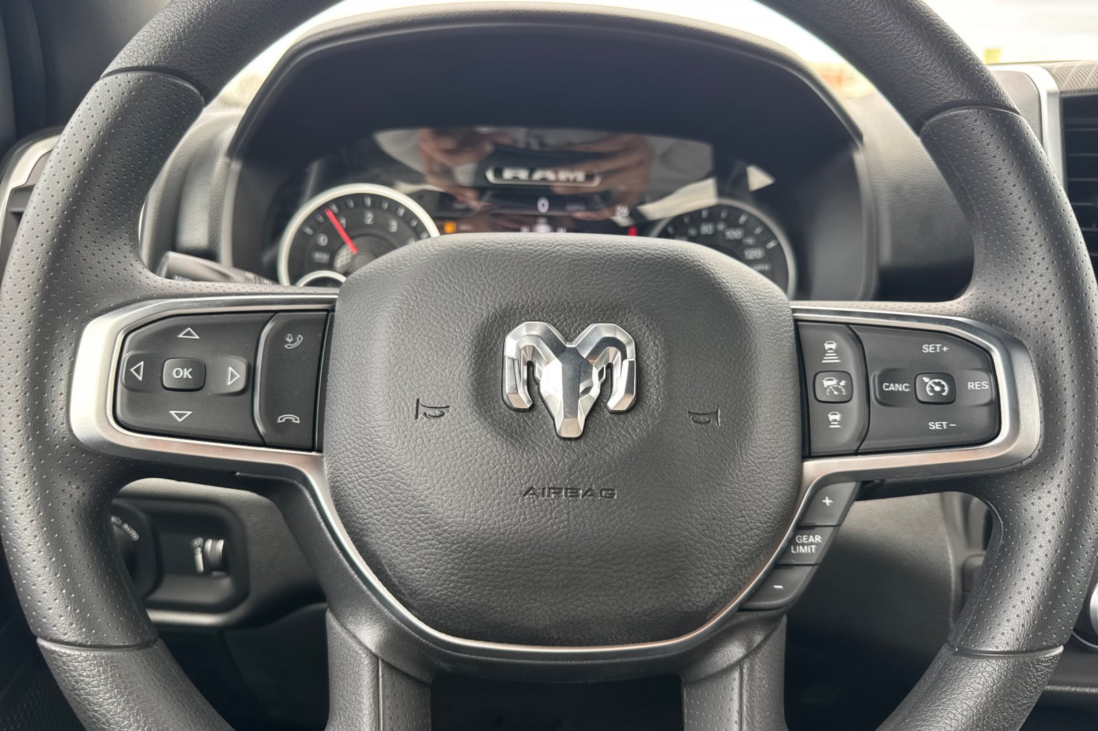 New 2026 RAM 1500 Express AWD/4WD image 21