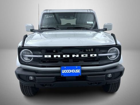 New 2026 Ford Bronco Outer Banks AWD/4WD image 2
