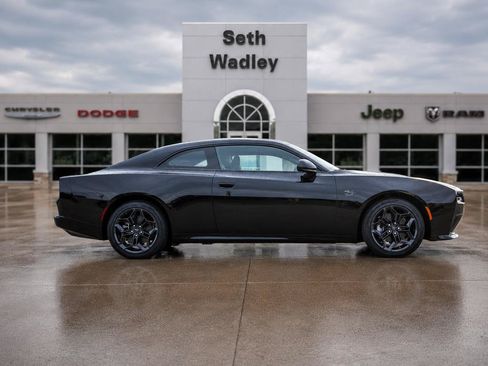 New 2025 Dodge Charger Daytona R/T w/ Quick Order Package 25M R/T AWD/4WD image 9