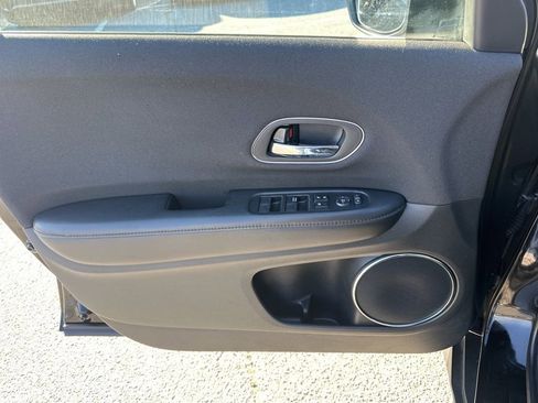 Used 2022 Honda HR-V EX image 24