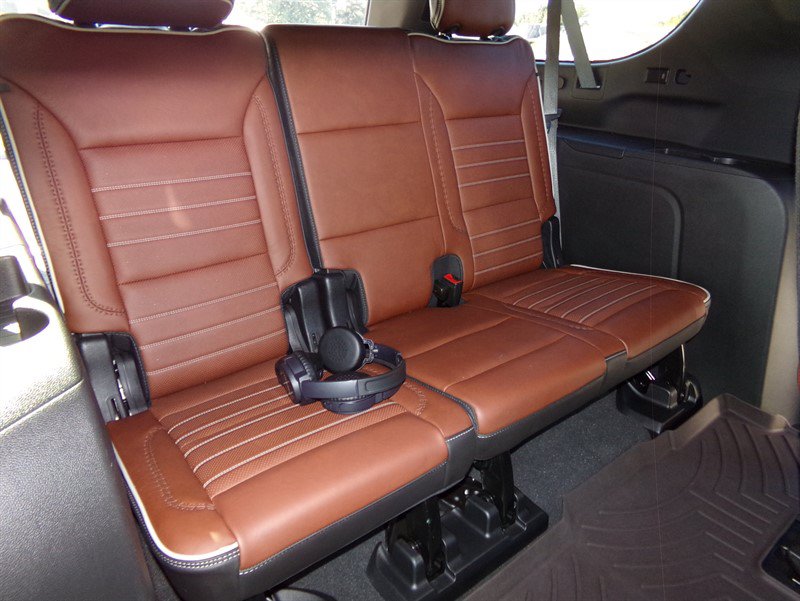 Used 2024 GMC Yukon XL Denali Ultimate AWD/4WD image 28