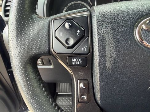Used 2021 Toyota 4Runner TRD Off-Road Premium w/ Moonroof Package AWD/4WD image 34