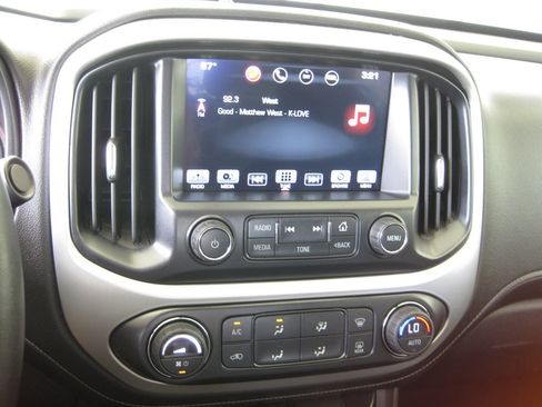 Used 2015 GMC Canyon SLT RWD image 20