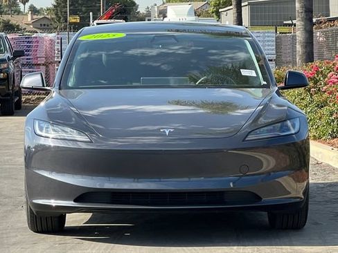 Used 2025 Tesla Model 3 Long Range RWD image 9
