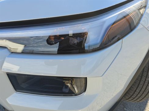 New 2026 Subaru Outback Premium image 28