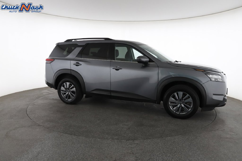 Used 2025 Nissan Pathfinder SV AWD/4WD image 15