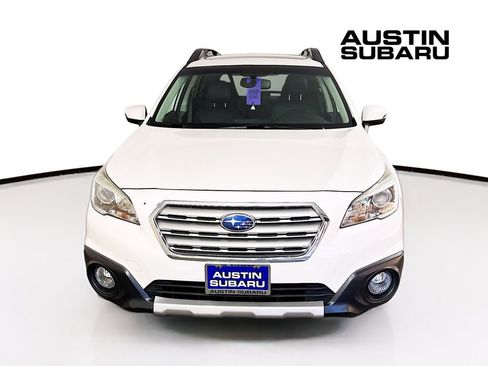 Used 2016 Subaru Outback 2.5i Limited image 2