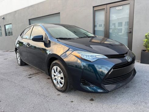 Used 2018 Toyota Corolla XLE image 13