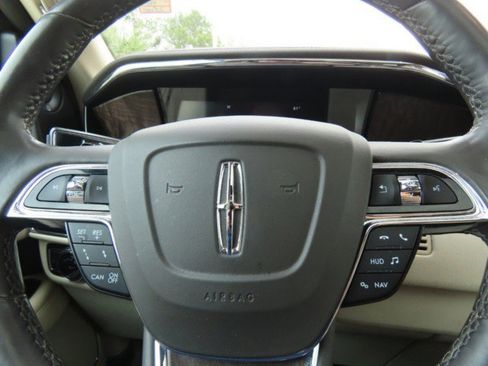 Used 2020 Lincoln Navigator Reserve w/ Equipment Group 201A Reserve image 26