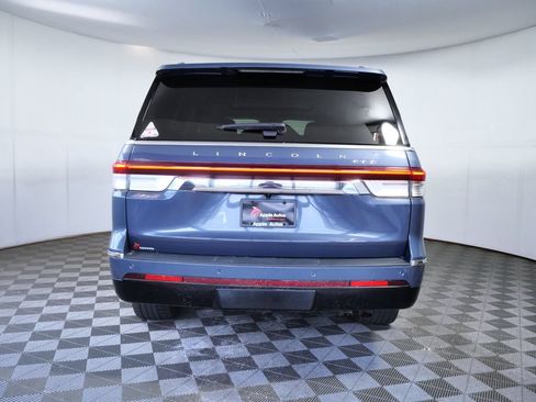 Certified 2023 Lincoln Navigator Reserve AWD/4WD image 5