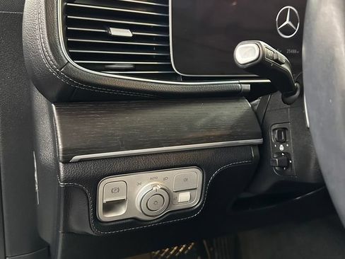 Used 2024 Mercedes-Benz GLE 450 4MATIC w/ AMG Line Exterior image 14