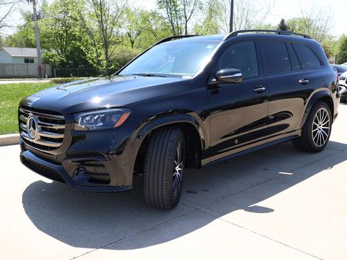 New 2025 Mercedes-Benz GLS 450 4MATIC image 8
