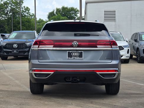 Used 2024 Volkswagen Atlas Cross Sport SEL AWD/4WD image 9