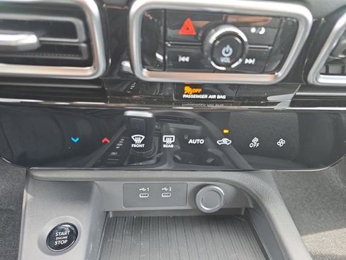 New 2026 Nissan Sentra SV FWD image 4