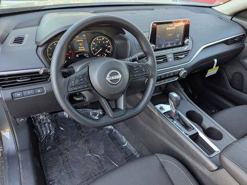 New 2025 Nissan Altima 2.5 S image 2