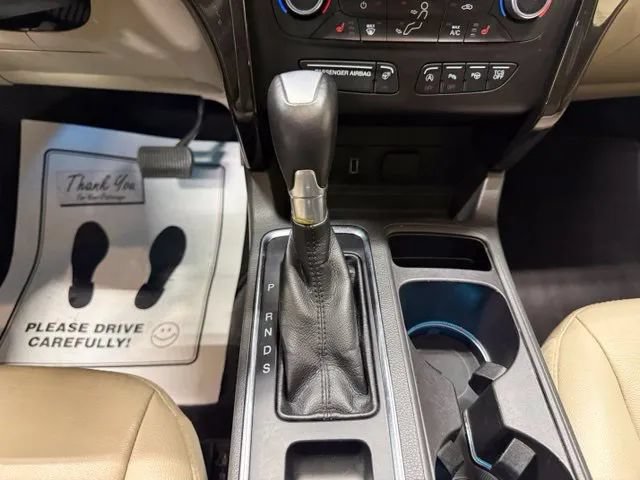 Used 2017 Ford Escape Titanium w/ Equipment Group 301A AWD/4WD image 18