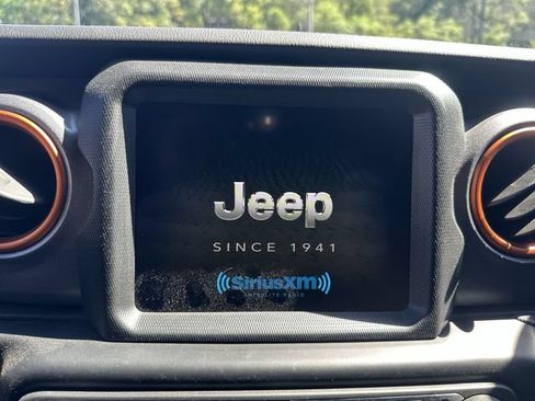 Used 2021 Jeep Gladiator Mojave AWD/4WD image 21