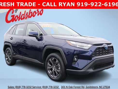 Used 2024 Toyota RAV4 XLE Premium image 1