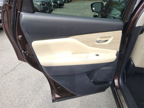 Used 2020 Nissan Murano SL w/ Moonroof Package image 29