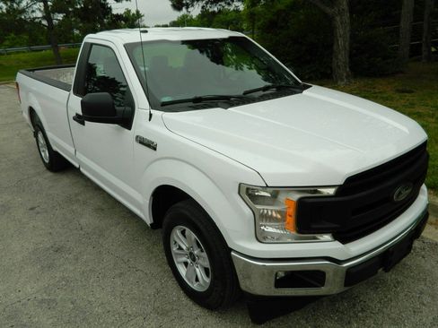 Used 2019 Ford F150 XL w/ Equipment Group 101A Mid RWD image 3